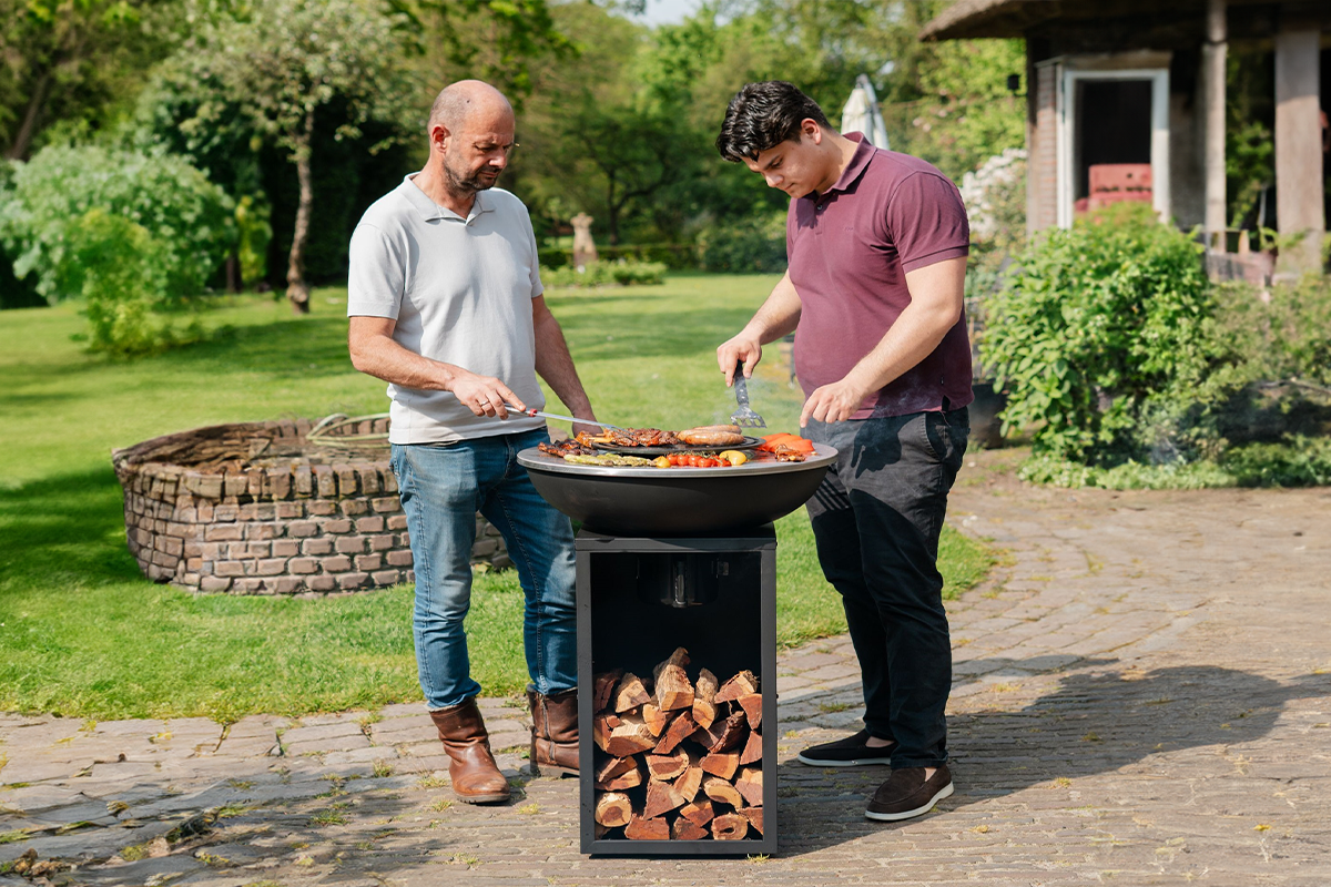 RJRoyal Living Amigo barbecue incl. hoes en houtopslag Ø67cm