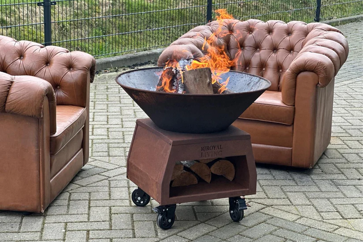 RJRoyal Living Plancha Grill Brasero Vuurschaal Cortenstaal met grote wielen en houtopslag Ø75cm