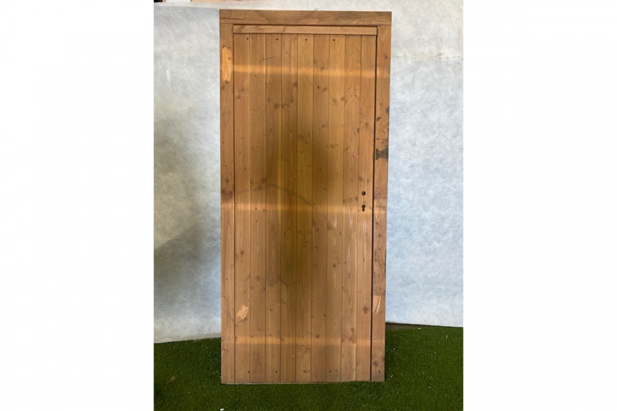 1 stuk beschikbaar: Douglas enkele dichte deur inclusief kozijn, linksdraaiend. Excl. Sluitwerk 90x201 cm - Verkleurd - SALE01853 1 stuk beschikbaar: Douglas enkele dichte deur inclusief kozijn, linksdraaiend. Excl. Sluitwerk 90x201 cm - Verkleurd - SALE01853