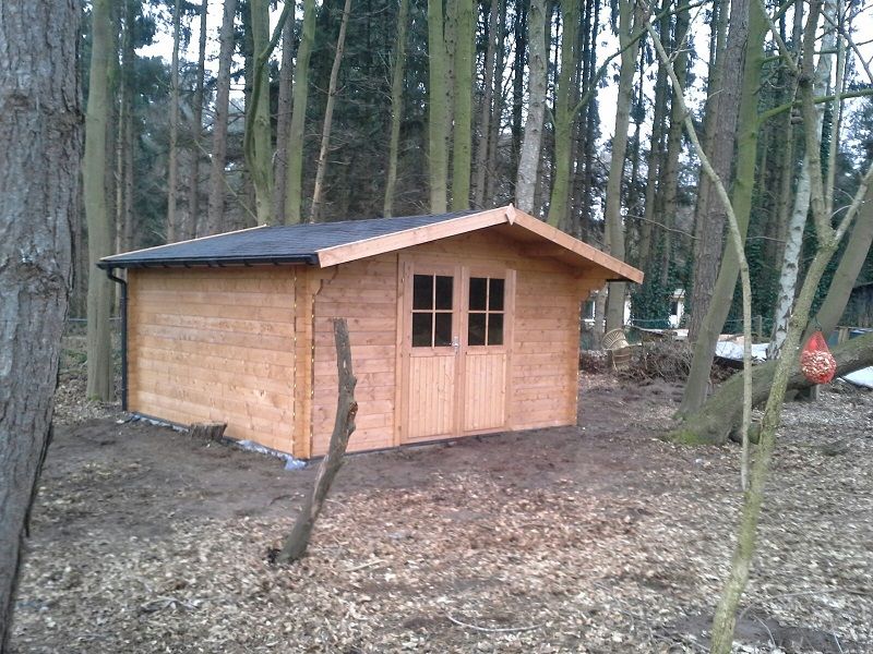 Blokhut/Tuinhuis Luna 400x400 cm - Sint-Niklaas Blokhut/Tuinhuis Luna 400x400 cm - Sint-Niklaas