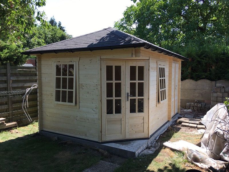Blokhut Agnes 300x440 cm wanddikte 45mm - Hoogstraten Blokhut Agnes 300x440 cm wanddikte 45mm - Hoogstraten