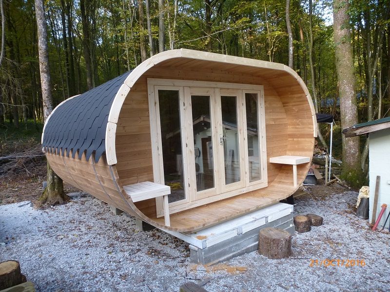 Tuinkantoor/ Blokhut Oval 405x400cm Thermowood - Cerfontaine Tuinkantoor/ Blokhut Oval 405x400cm Thermowood - Cerfontaine