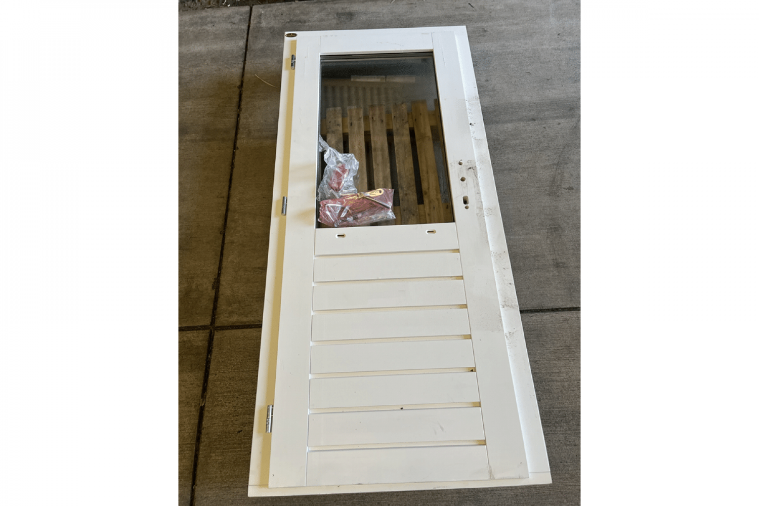Vuren deur 63x199 cm - wit gespoten - slechts 1 stuk beschikbaar! - SALE01738