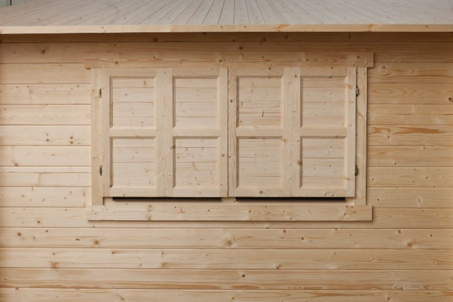 Blokhut 440x340 cm + luifel 300 cm + zijaanbouw 150 cm - gecoat