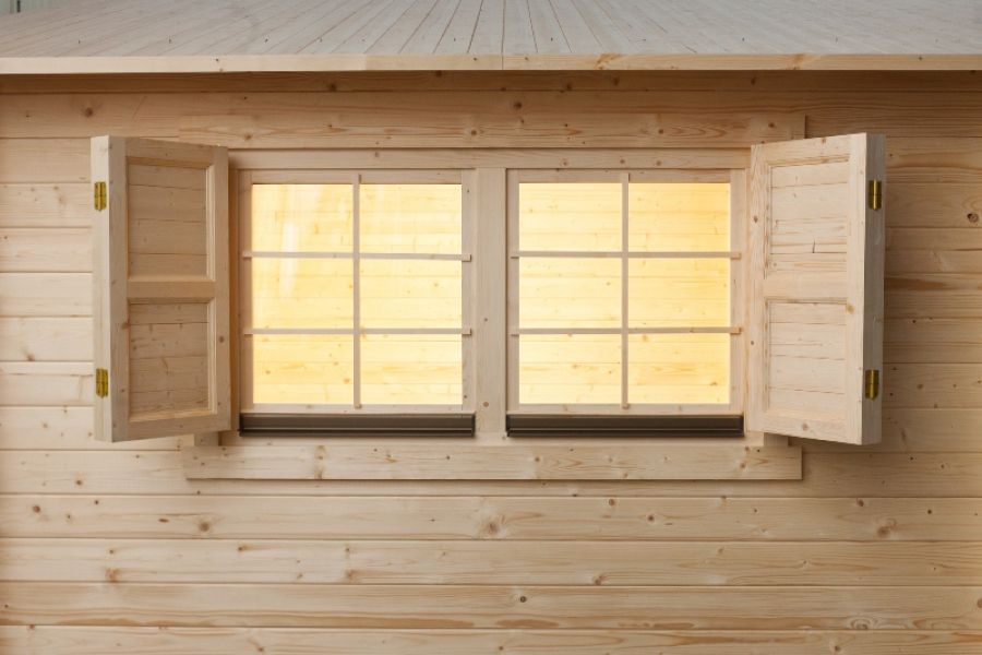 Blokhut 440x340 cm + luifel 300 cm + zijaanbouw 150 cm - gecoat