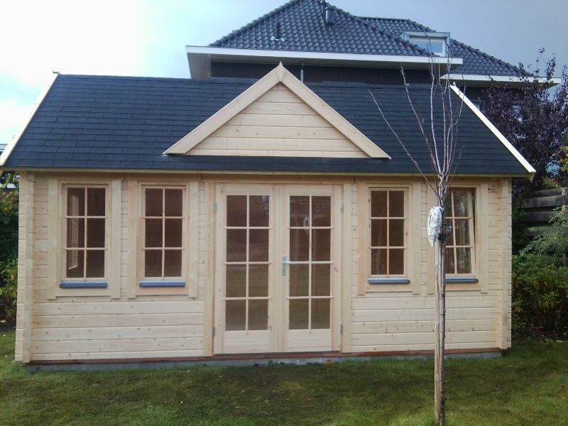 Tuindeco Clockhouse Blokhut 550x400 cm 44 mm vuren groen geïmpregneerd