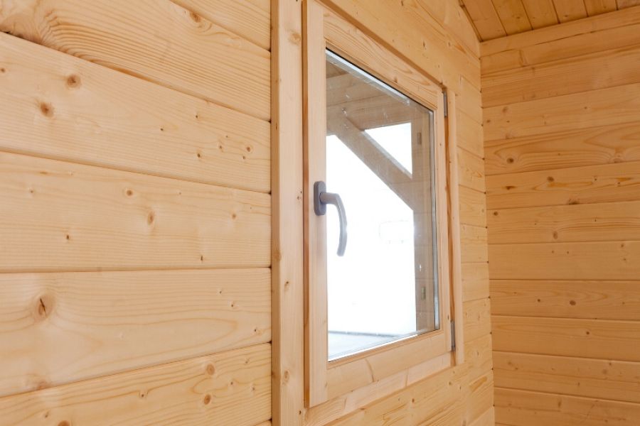 Blokhut 440x340 cm + luifel 300 cm + zijaanbouw 150 cm - gecoat