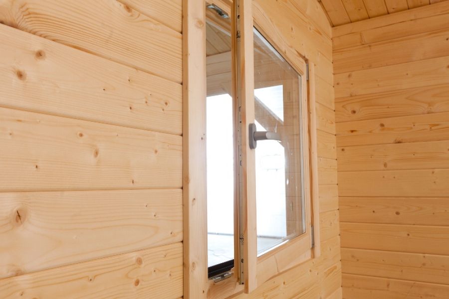 Blokhut 440x340 cm + luifel 300 cm + zijaanbouw 150 cm - gecoat