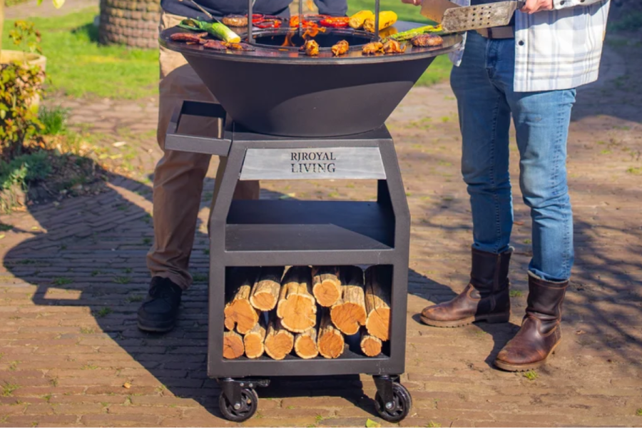 RJRoyal Living BBQ Plancha Grill Maestro XXL Ø80cm Blackline - Met pook en houtopslag