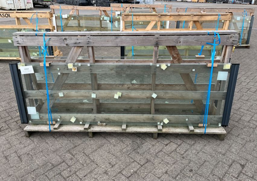 Cube - Glasschuifsysteem R3 (3-spoor) type G - 450x246 cm - Antraciet Structuur - uitgevoerd als middensluiting - naturel rails - excl. Bevestigingsmateriaal - SALE25019