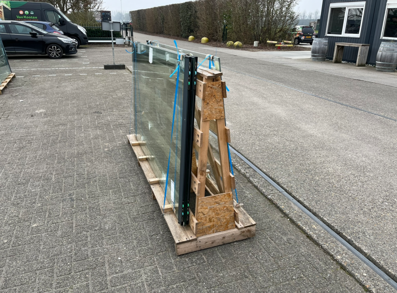 Glasschuifsysteem Profiline R5 (5-spoor) type I - 561x239 cm Antraciet Structuur - Vast deel rechts van buitenaf gezien - Excl. Bevestigingsmateriaal - SALE25023