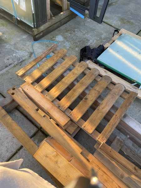 1 stuk beschikbaar: Houtpakket voor eigen speeltoestel - Numansdorp - SALE25007