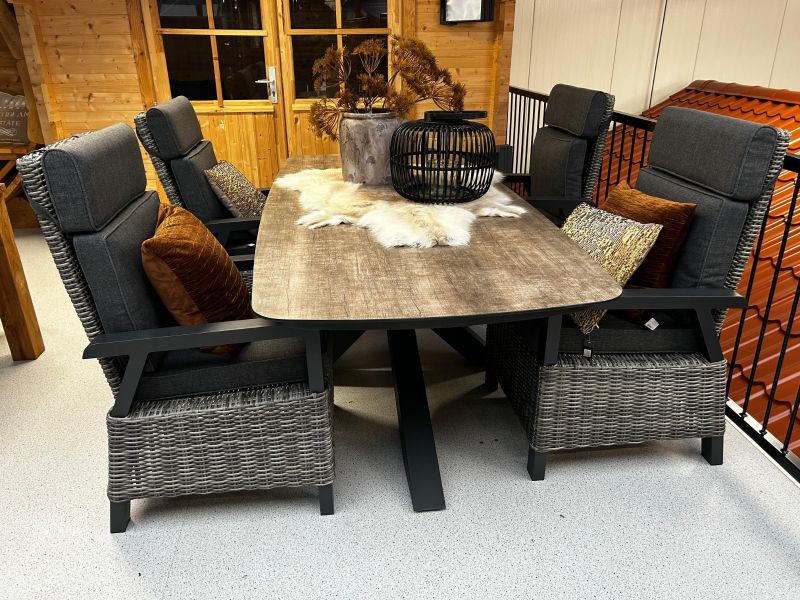 SenS-Line Serono tuinset tafel en 4 verstelbare stoelen - Showmodel Numansdorp