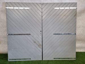 Houten garagedeuren – 239 x 201 cm, zonder hang- en sluitwerk - SALE25115