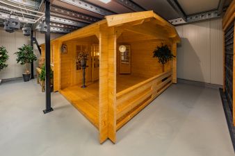 Blokhut W 440x340 + luifel 300 cm - dubbelglas - incl. houten vloer en houten vlonder - Velp