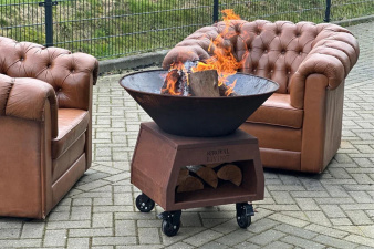 Barbecue Plancha Grill Brasero Vuurschaal Cortenstaal met grote wielen en houtopslag Ø75cm