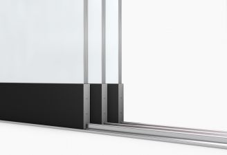Glasschuifsysteem Comfort R6 (3-spoor 82 cm) Breedte tot 484 cm Hoogte 200/230 cm - met middensluiting