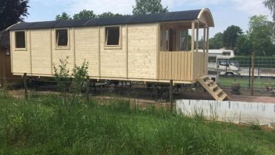 Circuswagen Jimmy met veranda 840x240 cm - Babberich